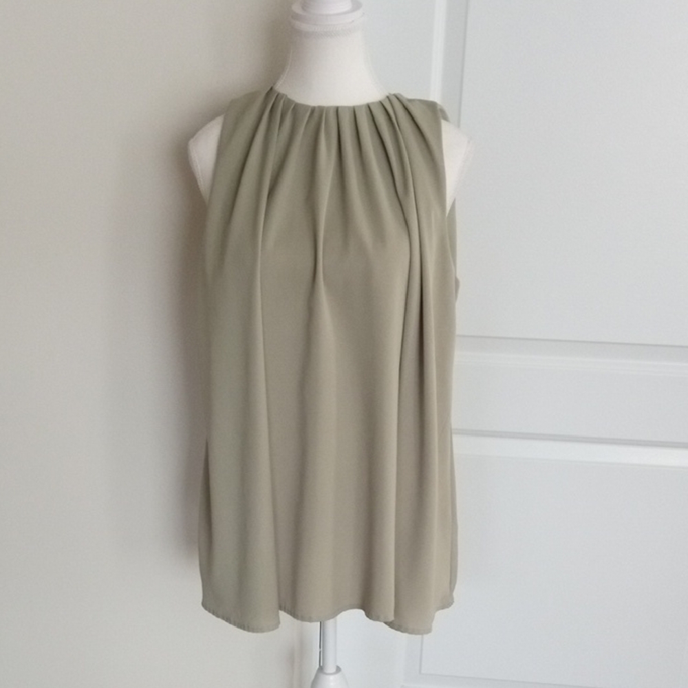 Shein Elegant Green Sleeveless Blouse